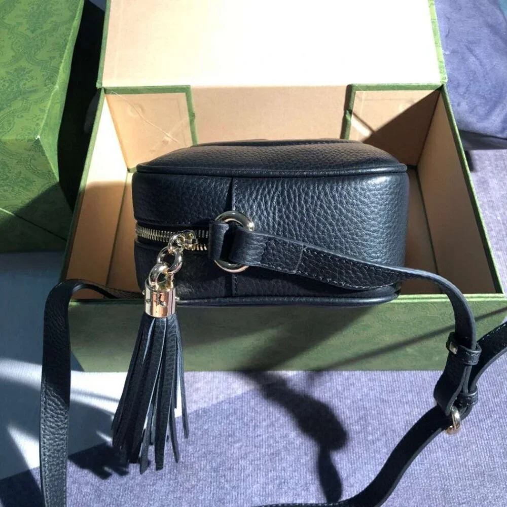 Authentic Gucci Soho Disco Black Leather Small Crossbody Bag - Picture 2 of 7